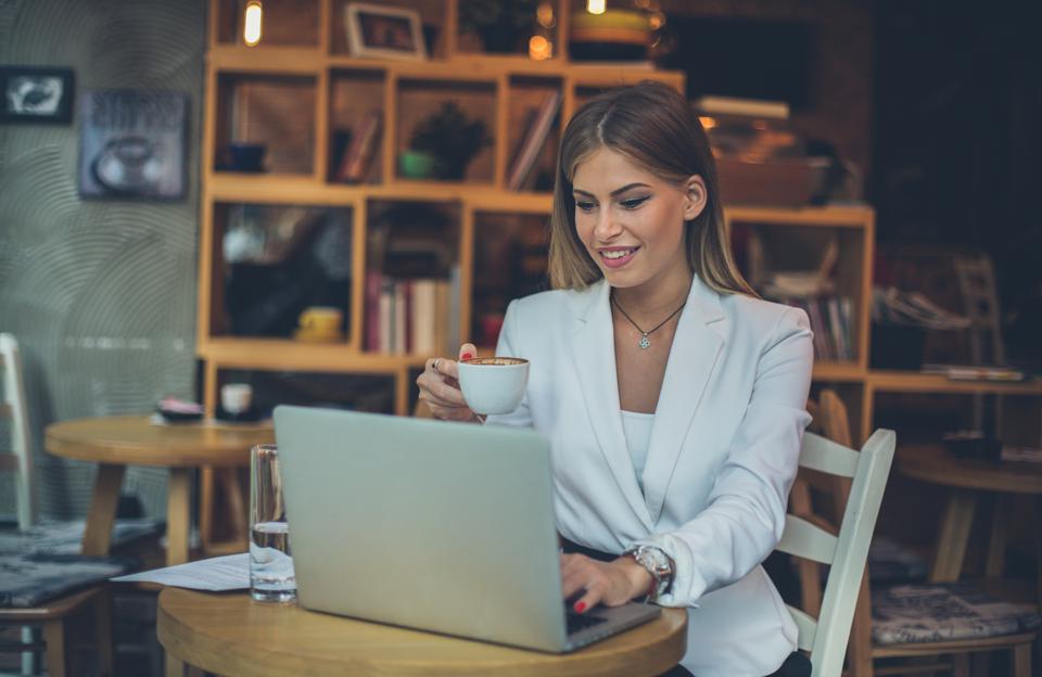 Key Trends that Will Influence the Future of Work - HostNamaste.com 6 Key Trends that Will Influence the Future of Work - HostNamaste
